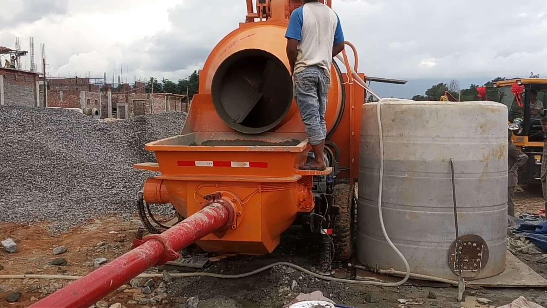 What is a Concrete mixer pump?